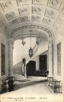 Castelo de Lude — O Vestíbulo — ND Fot.