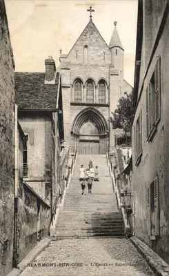 Beaumont-sur-Oise — Escadaria de São Luís — editor Fréchou
