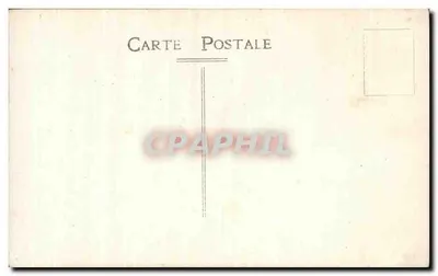 Menina sentada — estúdio fotográfico — Carte Postale — Verso