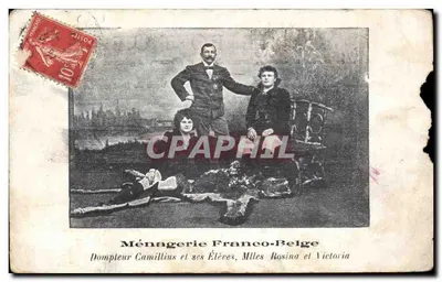 Bilhete postal antigo Fantasia Fazenda Francesa e Belga Dompteur Camilius e seus alunos Mlles Rosina e Victoria Circo