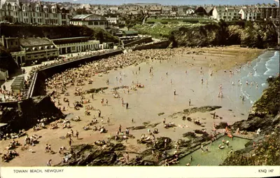 Towans Beach, Newquay — vista aérea da praia lotada — editor Cotman-Color, n° de série KNQ 147