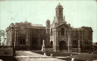 Bradford. Cartwright Memorial Hall — editor desconhecido, número de série não visível