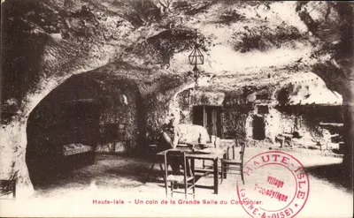Haute-Isle - Um canto da Grande Sala do Colombier — Aldeia Trogloédtica