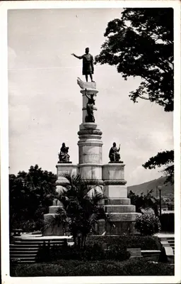 Caracas, Venezuela — Monumento Colombo — editor desconhecido, número de série não visível