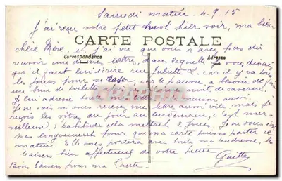 Castelo de estilo gótico — vista da praça com pessoas — editor desconhecido — Verso