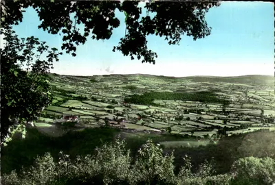 Castelo de Chinon — Os montes do Morvan — editor Montaron