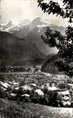 Servoz (814 m) et le Mont Blanc — Réal-Photo, n°158