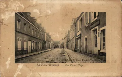 Bilhete postal antigo La Ferte Bernard Rue Victor Hugo