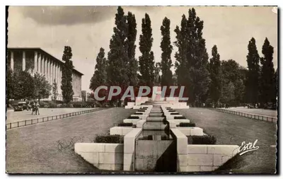 Paryż - Fontanna Porte Dorée — Estel