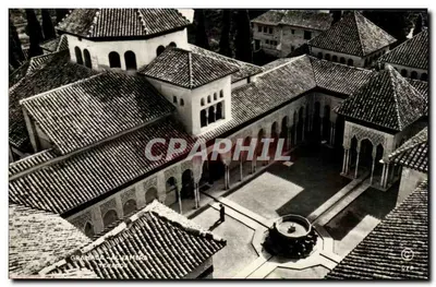 Альхамбра — Тесорерос — аэрофотоснимок двора — CYP