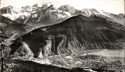 Assy-Passy (Haute-Savoie) — A Cadeia do Mont Blanc — Réal-Photo
