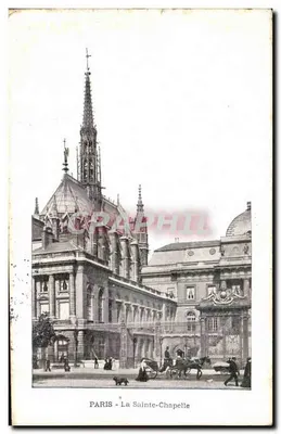 PARIS - A Santa Capela — vista do edifício com carruagem e pedestres — editor não visível, número de série não visível