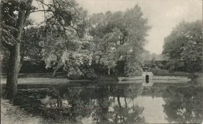 Cidade de Array — Lago localizado nas Grandes Raux de St-Cloud — Edição Trianon No. 159