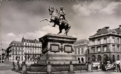 Rouen — Estátua do Geral de Gaulle — Éditeur Estel, n° 1039