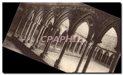 Cour intérieure d'un couvent — éditeur Laurent Nel, Rennes