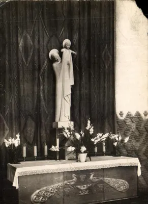 Église Sainte-Odile — statue de la Vierge à l'Enfant — éditeur : Paris