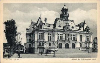 Vichy — O Hotel de Ville — Chanet, arquiteto