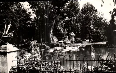 Vichy — Un Coin des Nouveaux Parcs — Éditions du Céleste