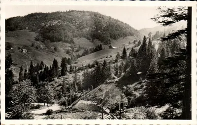 Les Rousses (Jura) — Vista da Roche Blanche e da Floresta do Rizoux