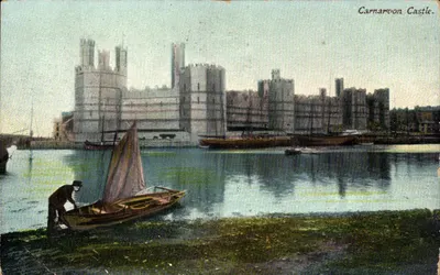 Castelo de Carnarvon — vista do castelo e do porto — The Woodbury Series, No 1314