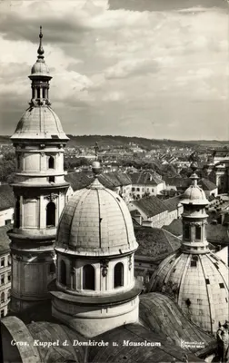 Graz, cúpula da catedral e mausoléu — Knollmüller Verlag Graz