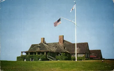 East Hampton, Long Island — Club Stone — editor Tomlin Co. N.Y.