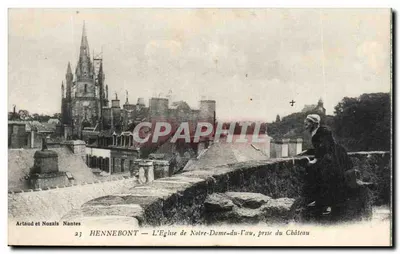 Hennebont — A Igreja de Nossa Senhora do Fau, vista do Castelo — Artnaud e Nozais, Nantes, n°23
