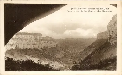 Roches de BAUME — Vista tirada da Gruta dos Romanos — Jura-Touriste