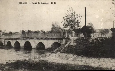 Bilhete postal antigo Fismes Pont de l'Ardre