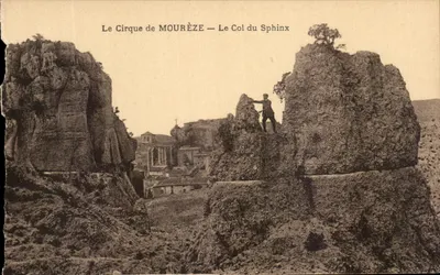 Bilhete postal antigo o Circo de Moureze O Col do Sfinx