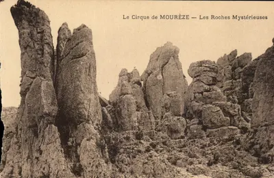 Bilhete postal antigo Le Cirque de Moureze Les roches mysterieuses