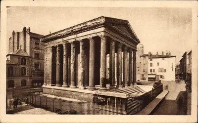 Bilhete postal antigo Viena sobre o Rio Rhône Templo de Augusto e Lívio