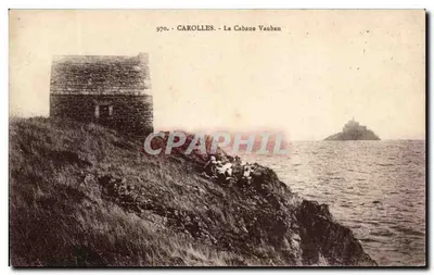 Carolles - A Cabana Vauban — vista da cabana sobre a falésia com ilhote à distância — n° 970