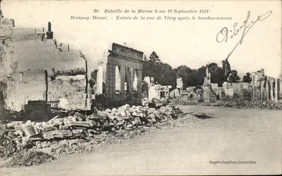 Revigny (Meuse) — Entrada da rua de Vitry após o bombardeio — Batalha da Marne (6 ao 12 de Setembro de 1914) — Reprodução proibida