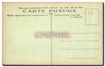 Bayonne (B.-P.) — Pátio das Armas e a Catedral — Verso