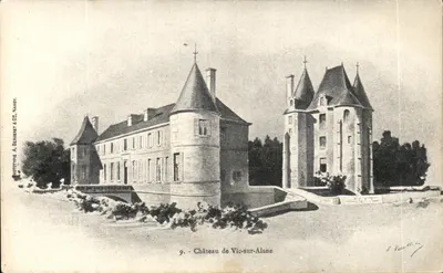 Castelo de Vic-sur-Aisne — vista do castelo com torres e telhados — Fototipo A. Berhert & Cie, Nany.