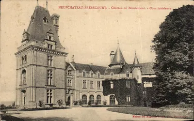 Neufchâteau-Frébécourt — Château de Bourlémont — Cour intérieure — Maison des Magasins Réunis, Édit. Neufchâteau
