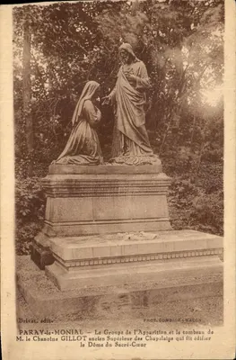 Paray-le-Monial — Le Groupe de l'Apparition et le tombeau de M. le Chanoine Gillot, ancien Supérieur des Chaplains qui fit édifier le Dôme du Sacré-Cœur — Brivet édit. Phot. Combich-Macgn