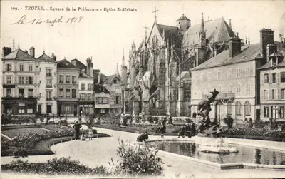 Troyes - Square de la Préfecture - Église St-Urbain — Collection F. C. n°109