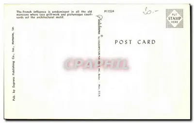 Mulheres em vestidos de estilo vitoriano — diante de uma casa com portico decorado — editor Express Publishing Co., Inc., Baton Rouge, USA — Verso