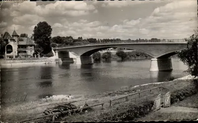 O Ponte sobre a Sena — Chartrettes — Foto F. Desfont