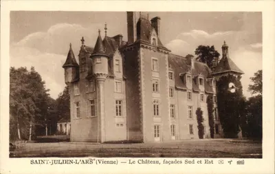 Saint-Julien-l'Arts (Vienne) — O Castelo, fachadas Sul e Leste
