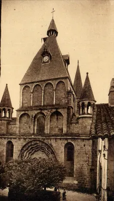 Igreja Colegiada do Dorat (Haute-Vienne) — O grande campanário — Edição Marcel Brulé, Dorat