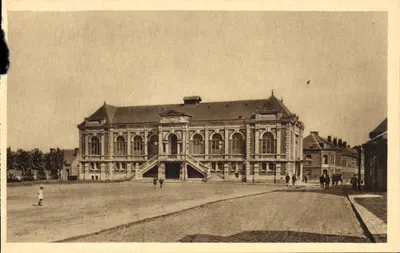 Bilhete postal antigo Le Cateau sala dos Festejos