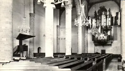 Interior da igreja — vista interior — Uitgave P. Vreke, Middelburg, n° 872