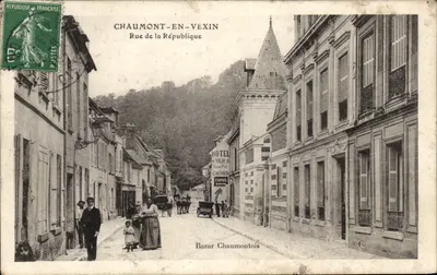 Chaumont-en-Vexin — Rue de la République — editor desconhecido