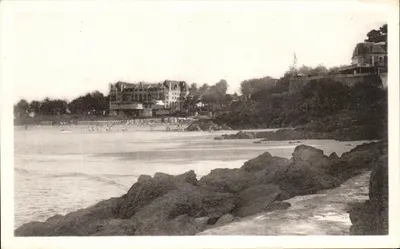 St-Lunaire (Ille-et-Vilaine) — O Grande Hotel — editor Cliché L. Cugnetel, Paris