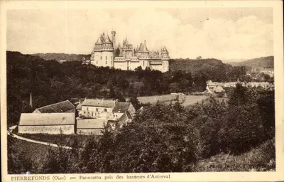 PIERREFONDS (Oise) — Panorama pris des hauteurs d'Autreval — Photo Builos, Clerfonds
