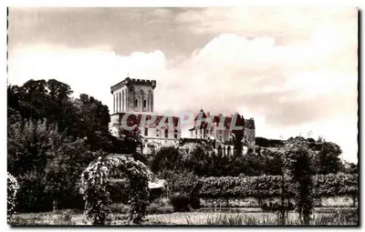 Pons (Charente-Maritime) — O Hotel de Ville e o Donjon do Século XI — Edições Van Marouleau