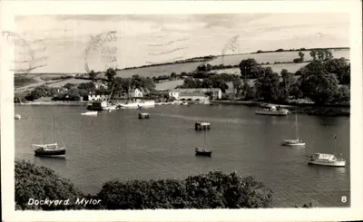 Dockyard Mylor — widok portu z łodziami — wydawca nieznany, nr 8